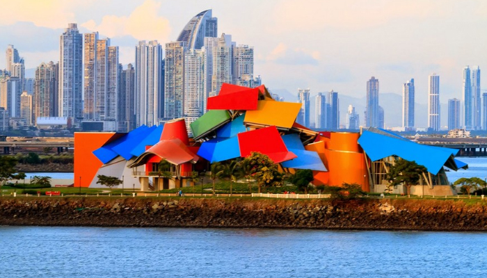 Panama-Causeway