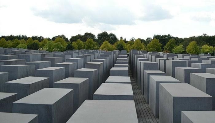 mermorial-do-Holocausto