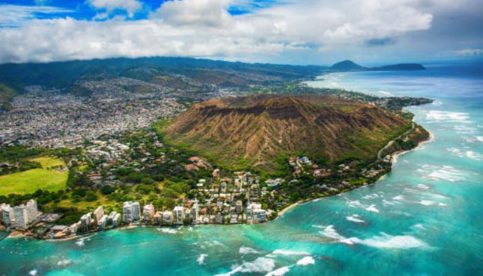Cratera-do-vulcão-Diamond-Head-–-Oahu
